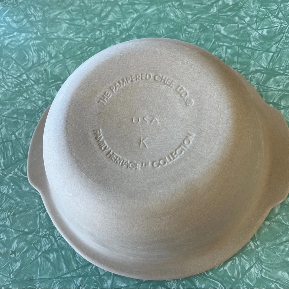 Pampered Chef Family Heritage Collection Baking Bowl Roaster USA K 9